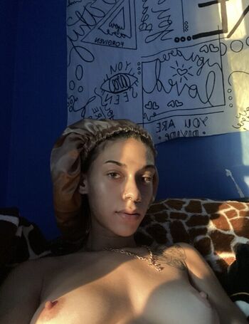 Full leaked Ariana regent/ private onlyfans photo