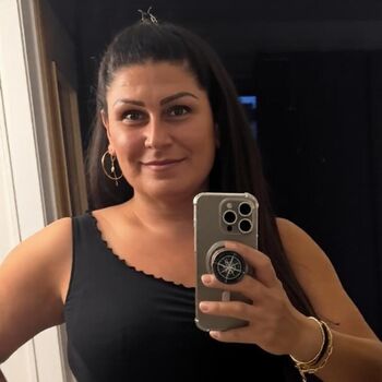 Full leaked Who is this private onlyfans photo