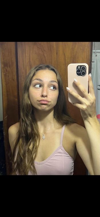 Full leaked Isabella viana/ private onlyfans photo