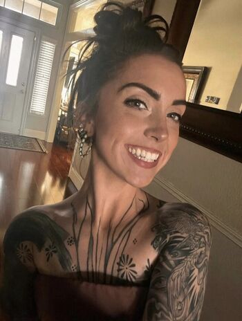 Full leaked Nude muse / private onlyfans photo