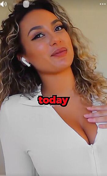 Full leaked Celinajoyy private onlyfans photo