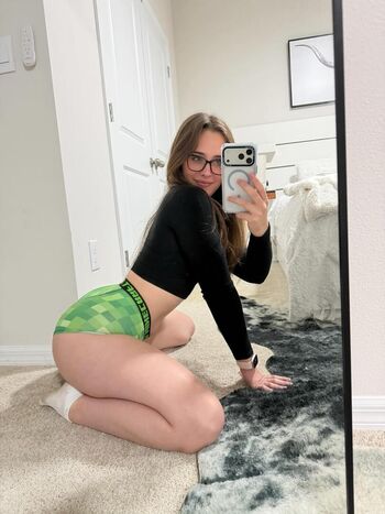 Full leaked Luckicharmed/ private onlyfans photo