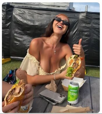 Full leaked Oz basak/ private onlyfans photo