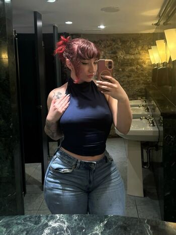 Full leaked Sydneyq / private onlyfans photo