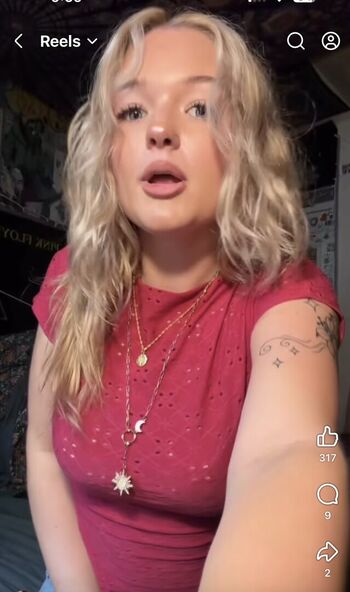Full leaked Ella netzer/ private onlyfans photo