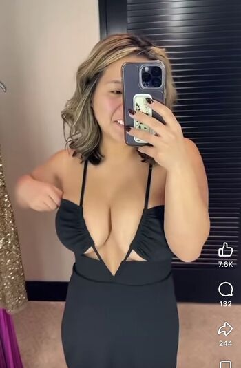 Full leaked Ale valencia/ private onlyfans photo