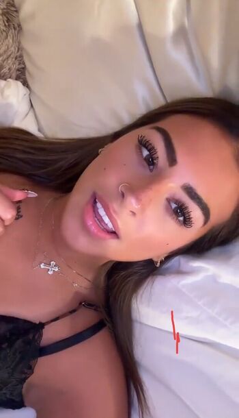 Full leaked Naevenave/ private onlyfans photo