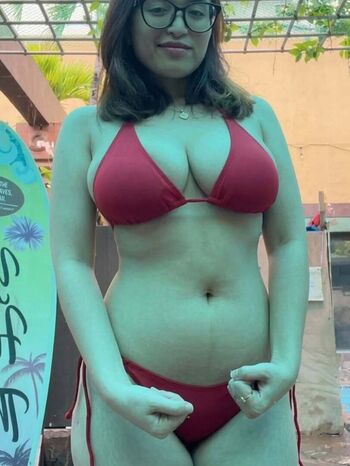 Full leaked Leratlerat/ private onlyfans photo