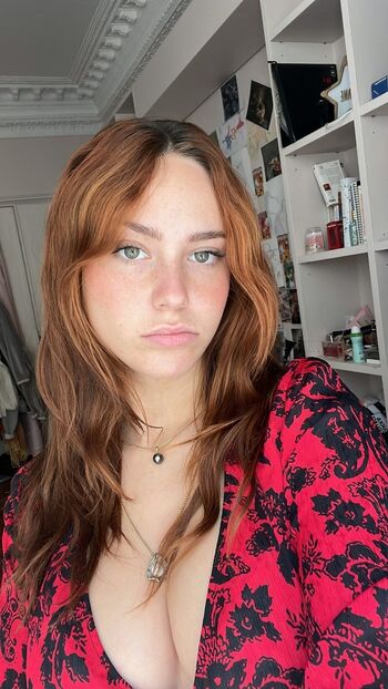 Full leaked Daniep angel/ private onlyfans photo