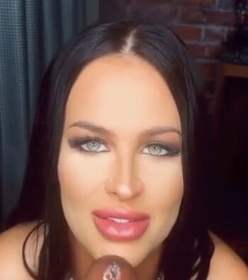 Full leaked Venus or/ private onlyfans photo