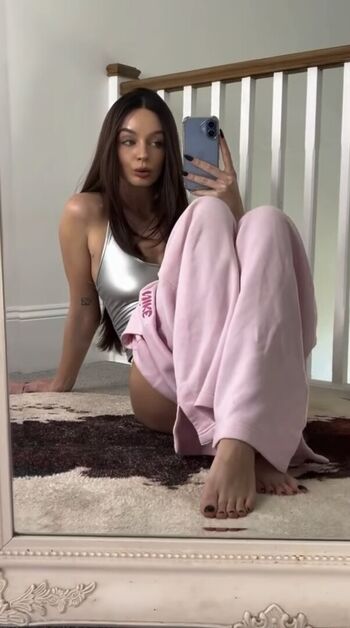 Full leaked Scarlet chase / private onlyfans photo