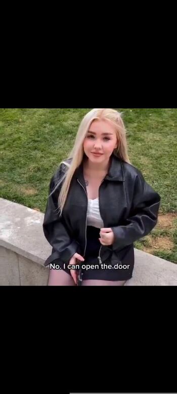 Full leaked Rowan blanchard / private onlyfans photo