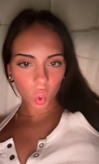 Full leaked Kelly haygarth/ private onlyfans photo