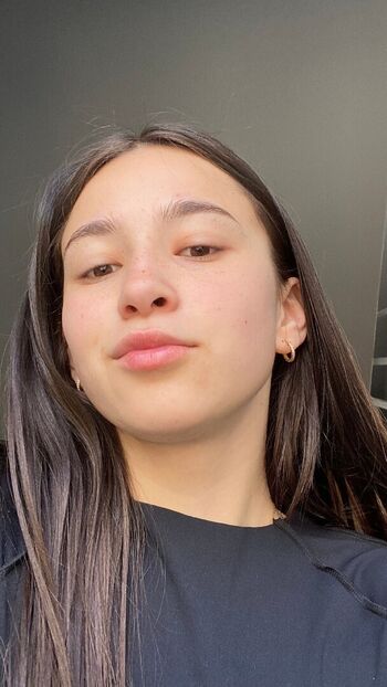 Full leaked Oladushek/ private onlyfans photo