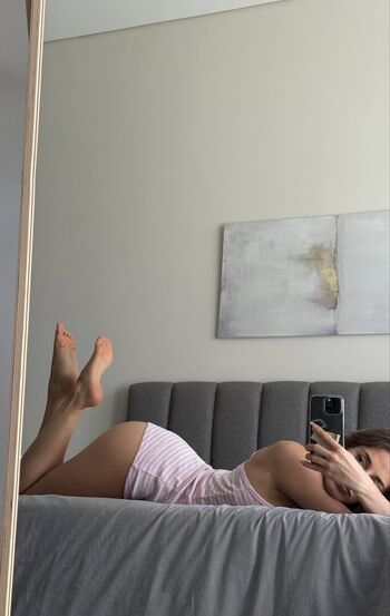 Full leaked Midgetgem/ private onlyfans photo