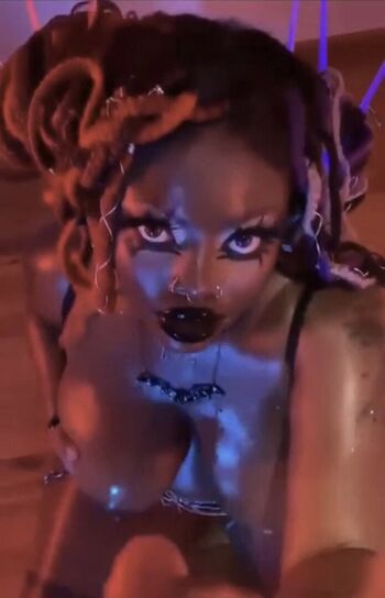Full leaked Violet grey/ private onlyfans photo