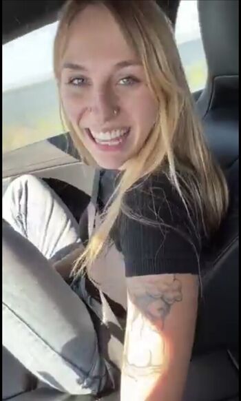 Full leaked Shakira/ private onlyfans photo