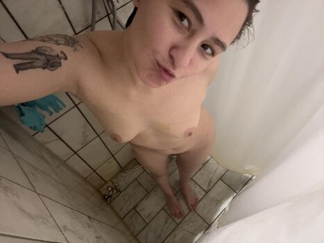 Full leaked Yummyhoneyyy/ private onlyfans photo