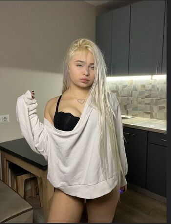 Full leaked Sara saffari/ private onlyfans photo