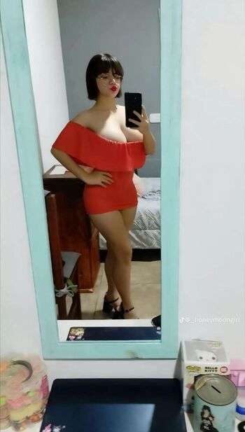 Full leaked Claudia valenzuela/ private onlyfans photo