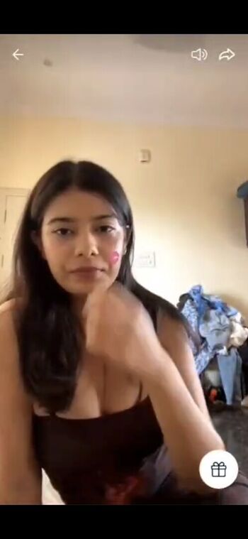 Full leaked Megan fox / private onlyfans photo