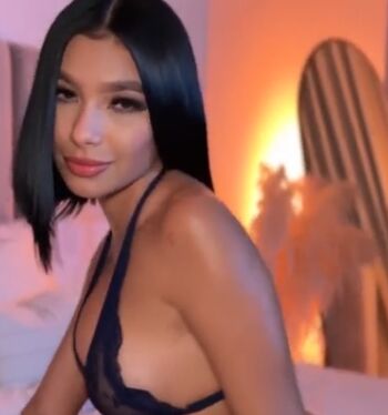 Full leaked Sarah cute/ private onlyfans photo