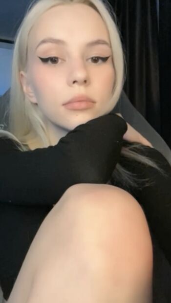 Full leaked Kennajamesx/ private onlyfans photo