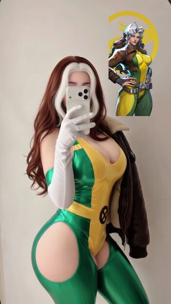 Full leaked Snomster / private onlyfans photo