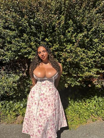 Full leaked Madygiofficial / private onlyfans photo