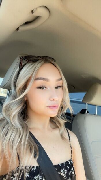 Full leaked Cczur/ private onlyfans photo