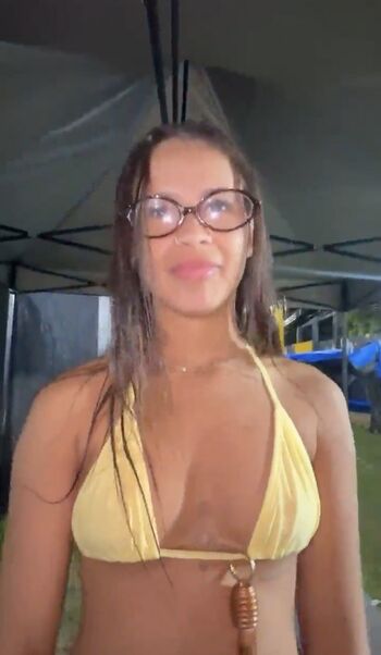 Full leaked Louisa jindaoui/ private onlyfans photo