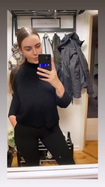 Full leaked Emilimone/ private onlyfans photo