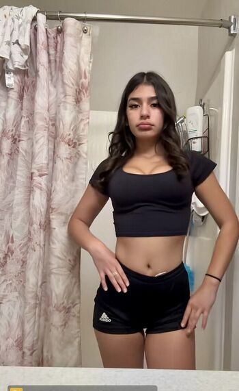 Full leaked Evermoist/ private onlyfans photo
