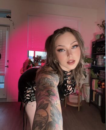 Full leaked Mannie coco/ private onlyfans photo