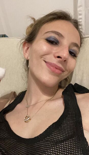 Full leaked Olivia dumas/ private onlyfans photo