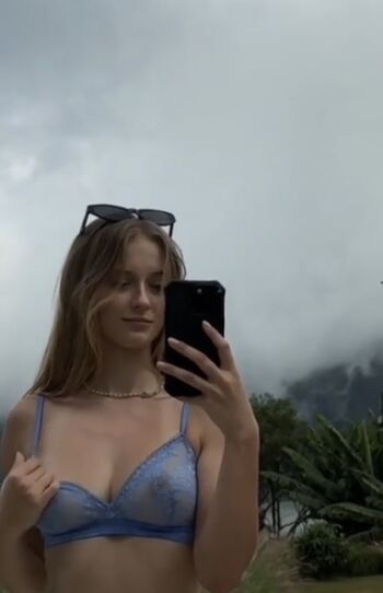 Full leaked Mathilde modele page private onlyfans photo