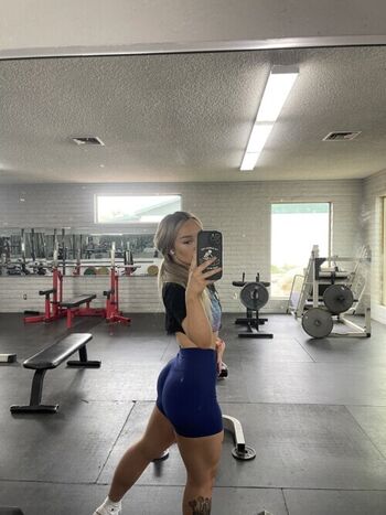 Full leaked Arianaawhite/ private onlyfans photo
