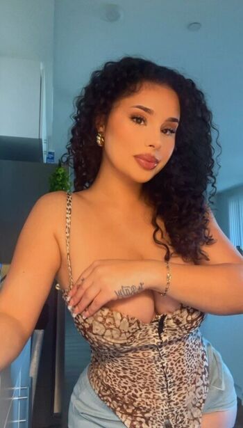 Full leaked Blue raze/ private onlyfans photo