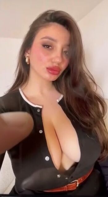 Full leaked Anita rover / private onlyfans photo