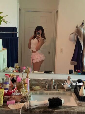 Full leaked Widowmako private onlyfans photo