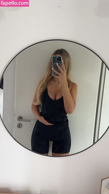 Full leaked Wieke l private onlyfans photo