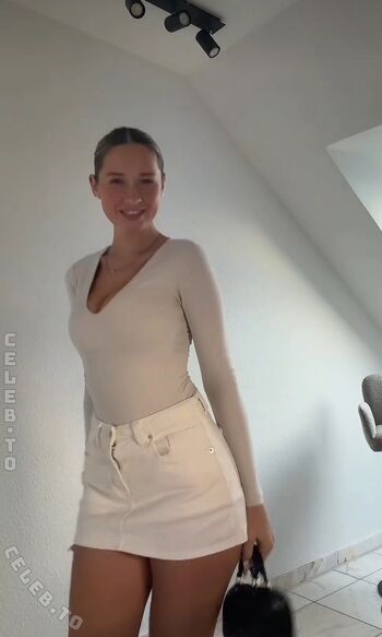 Full leaked Wieke page private onlyfans photo