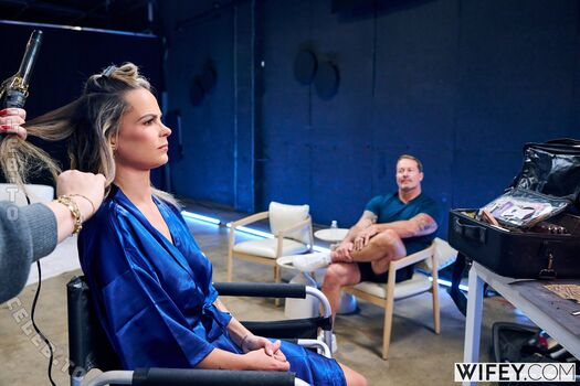 Full leaked Wifey  page private onlyfans photo