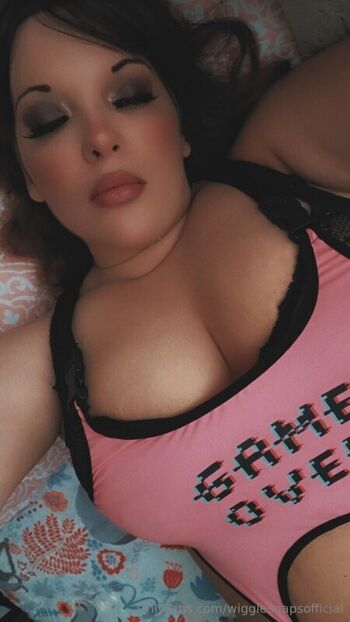 Full leaked Wigglesnaps page private onlyfans photo