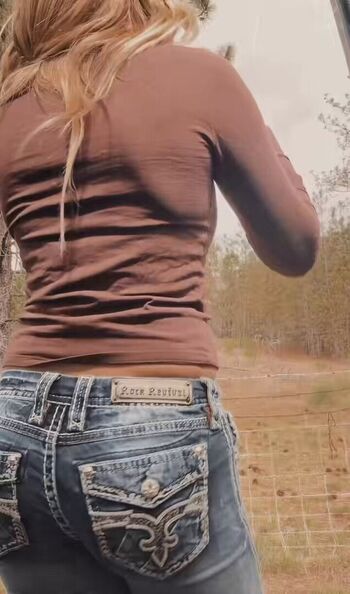 Full leaked Wildblondelovin private onlyfans photo