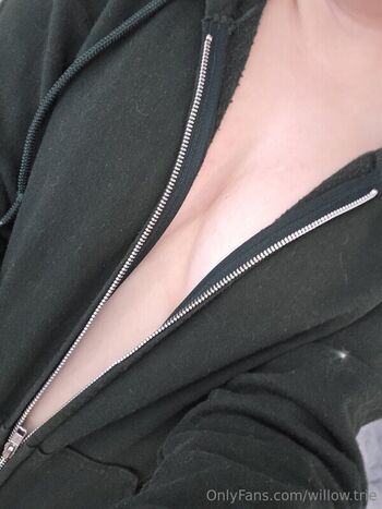 Full leaked Willow trie private onlyfans photo