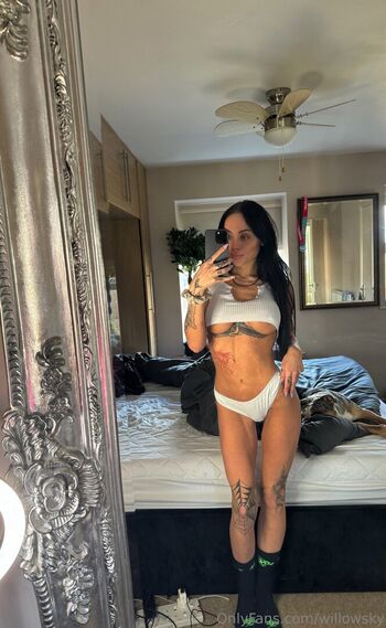 Full leaked Willowsky private onlyfans photo