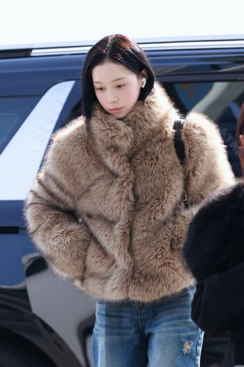 Full leaked Winter aespa page private onlyfans photo