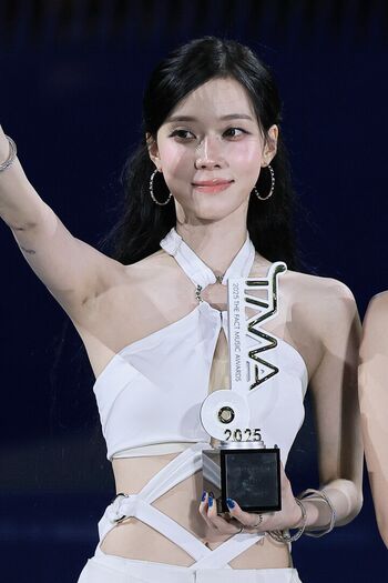 Full leaked Winter aespa page private onlyfans photo