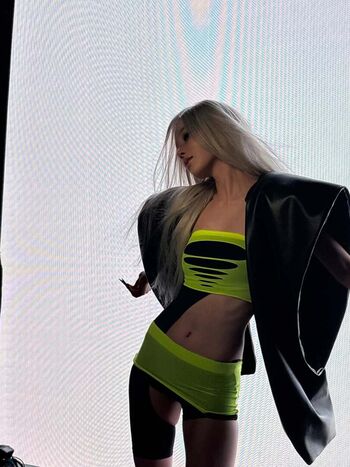 Full leaked Winter aespa page private onlyfans photo